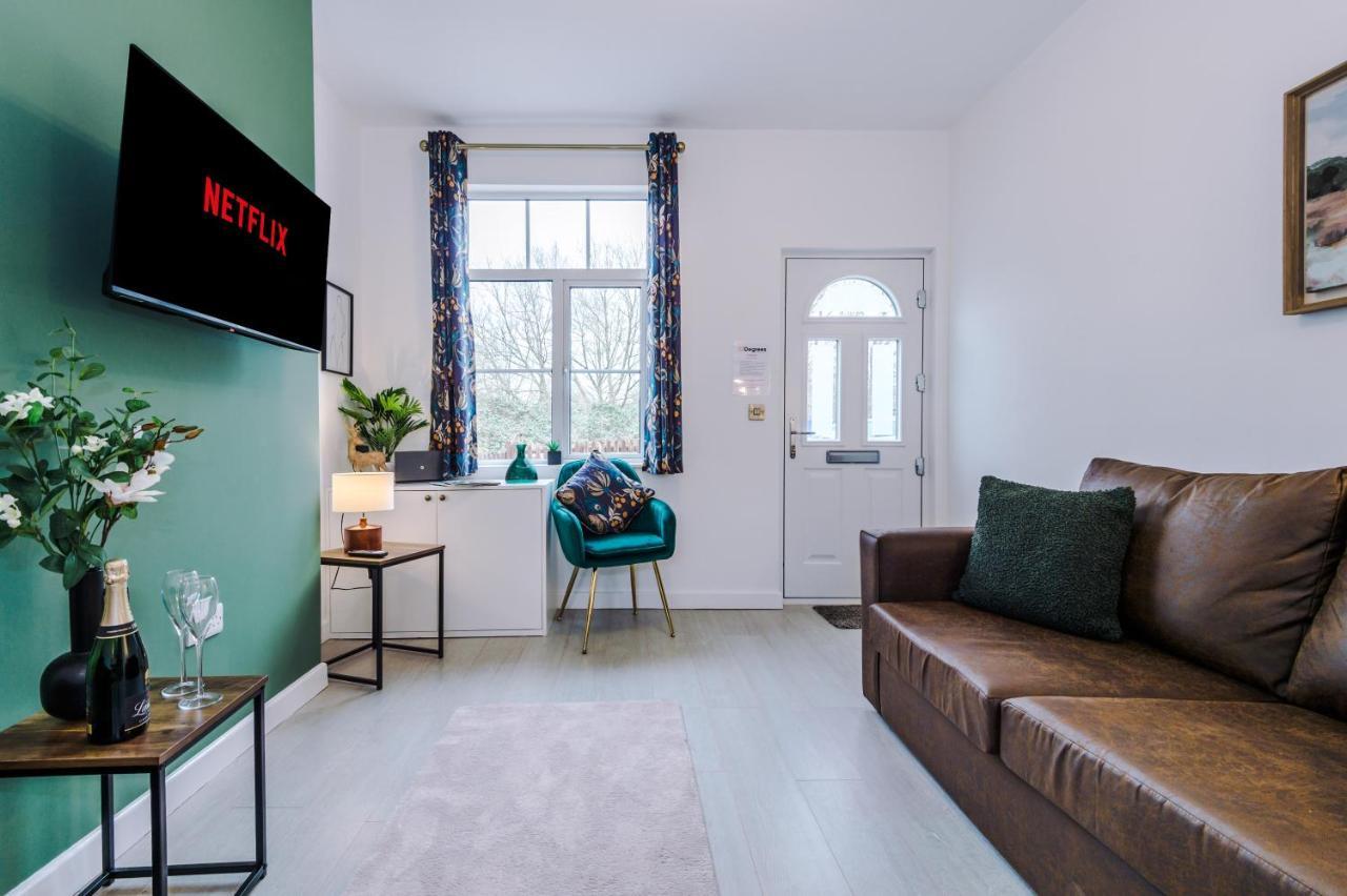 Stunning 3-Bed Home In Nantwich By 53 Degrees Property - Amazing Location, Ideal For Groups - Sleeps 6 Exteriör bild
