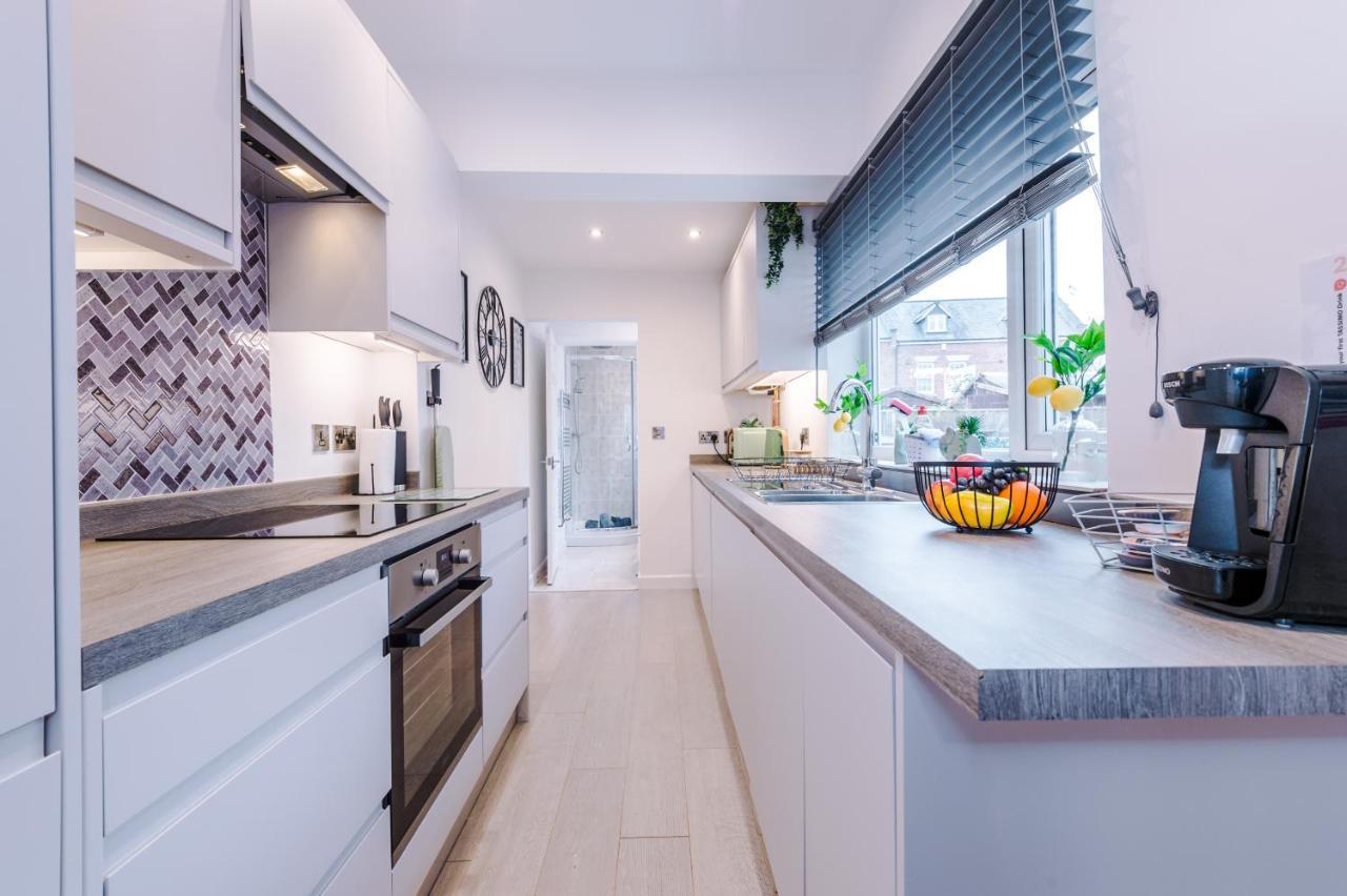 Stunning 3-Bed Home In Nantwich By 53 Degrees Property - Amazing Location, Ideal For Groups - Sleeps 6 Exteriör bild